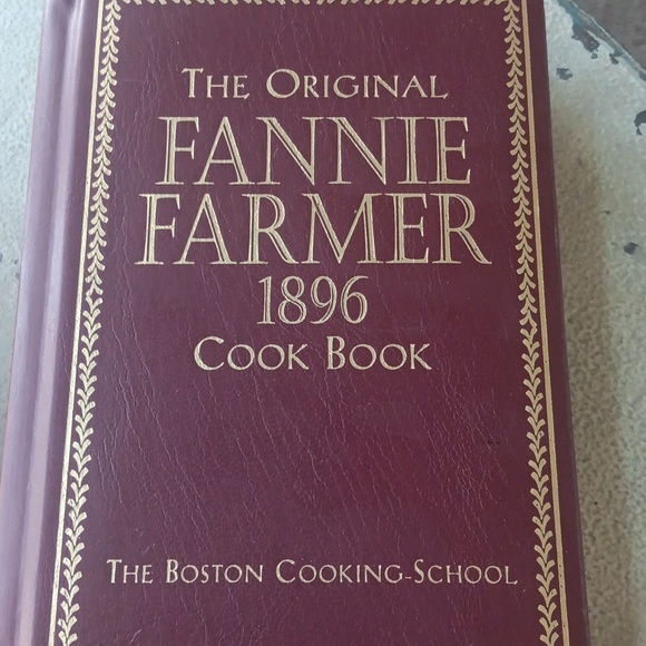 2 Vtg Leather Bound Gold Edged Pages Books - Picture 2 of 8